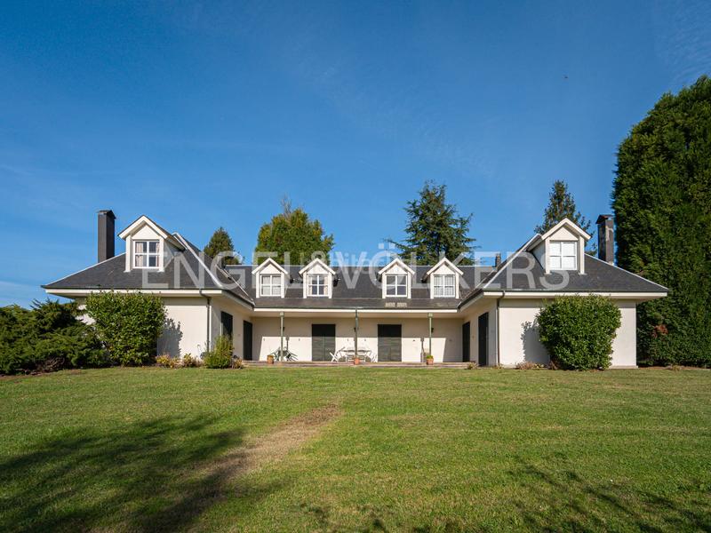 Foto efffc6ef-6eb4-4dd3-9f65-baffefa5c33d. Casa magnífica propiedad en pruvia en Llanera