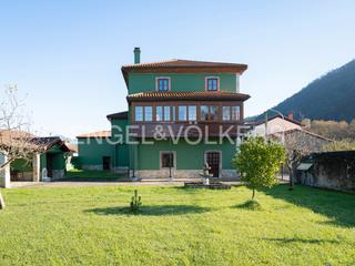 Maison à Pravia. Espectacular casona de piedra en el corazón de asturias
