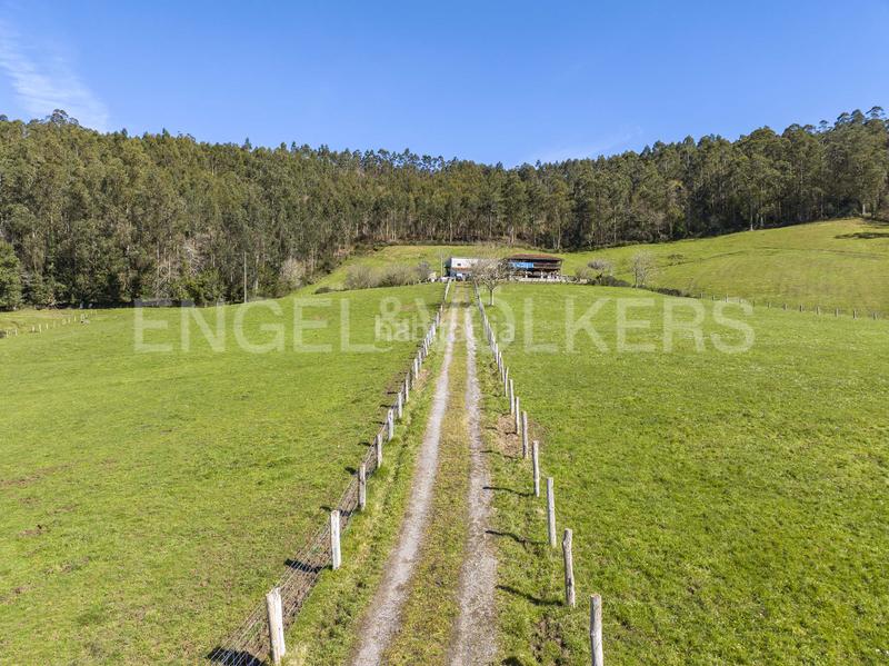 Foto c6c2b571-bc13-4e2c-a203-43431f8f7232. Terreno residencial excelente finca en vegaselorio en Villaviciosa