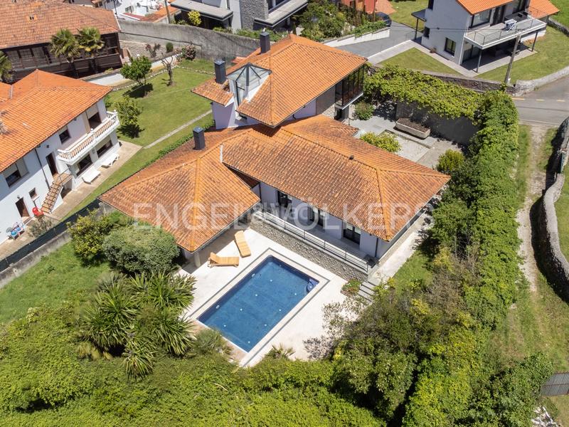 Foto a2c6205b-7df4-4914-a7d4-247b4a14c6b1. House with heating parking pool in Llanes pueblo Llanes