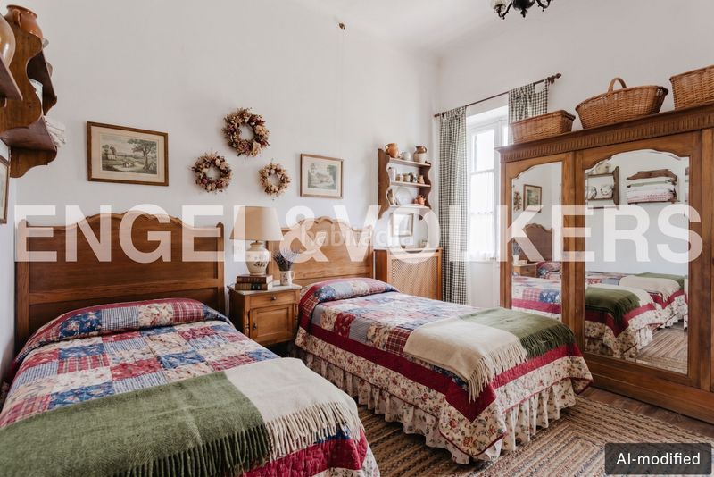 Foto e54757f3-0e72-4548-b2d6-94ec9bd2b57c. Casa amb calefacció aparcament a Somió Gijón