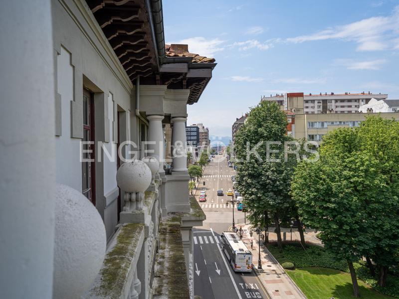 Foto 80d26523-b1fd-4bb1-8525-a49d9b7c4c0a. Apartamento obra nueva marqués de santa cruz 10, bajo cubierta tipo b en Oviedo