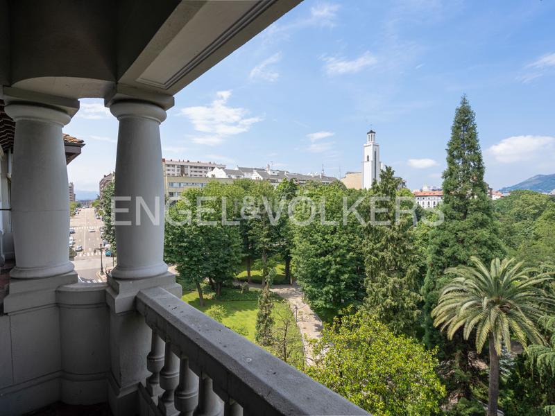 Foto 021415a0-5c54-4331-9e6e-adcf287583db. Appartement avec chauffage dans Parque San Francisco - Uría Oviedo