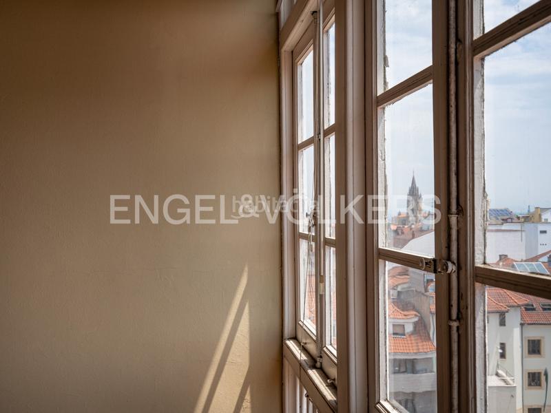 Foto ec439e96-b144-4879-81a1-62c6cbc2c6b0. Appartement avec chauffage dans Parque San Francisco - Uría Oviedo