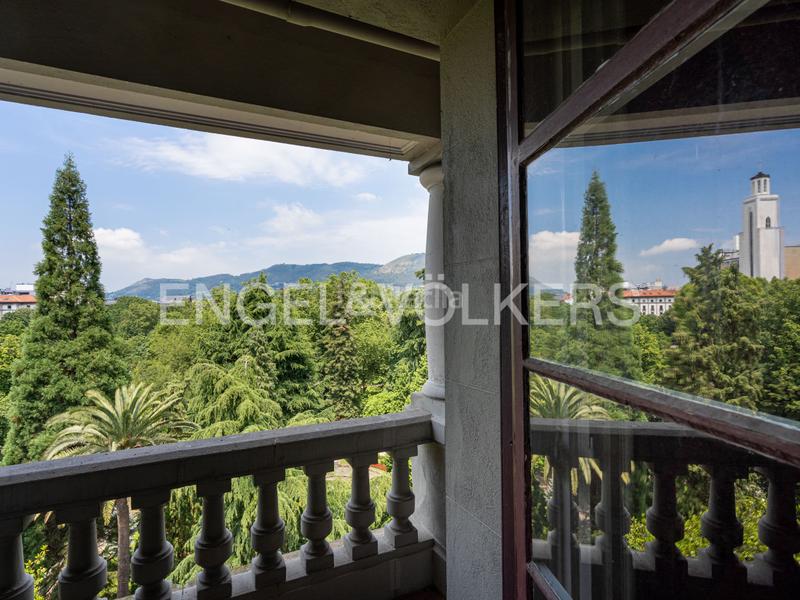 Foto 92085d7e-7881-472d-a4c2-f4823b3a7e55. Appartement avec chauffage dans Parque San Francisco - Uría Oviedo