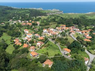 Terreny residencial  La huertona del cubano. Magnífica parcela junto a la playa de guadamía en pría