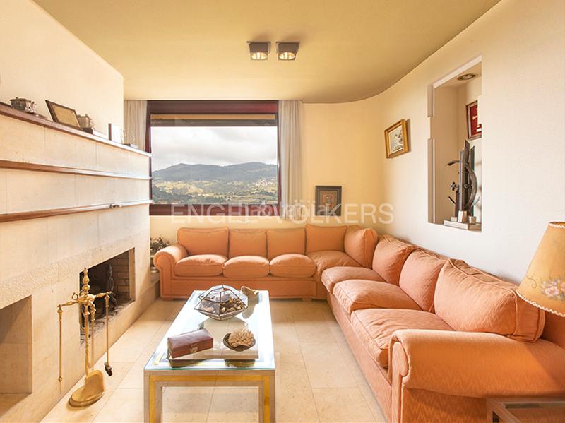 Foto 1fd23f06-b2d3-454b-8a62-745cd831da11. Casa con riscaldamento parcheggio in Olivares Oviedo