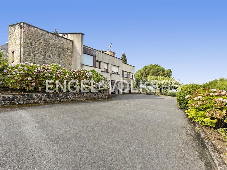 Foto 3d1420a0-dfd5-429c-b6ef-ab94c6627807. Casa amb calefacció aparcament a Olivares Oviedo