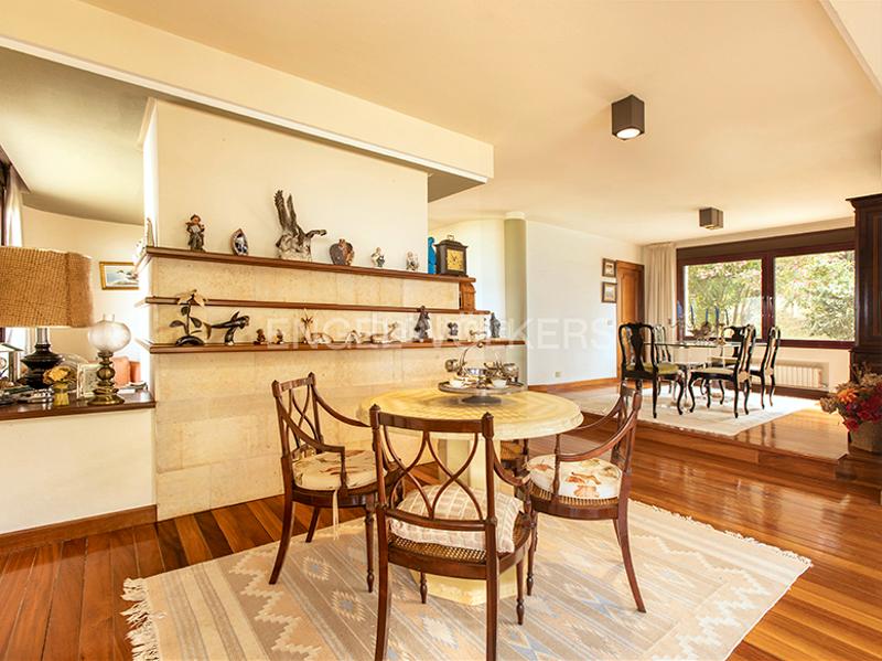 Foto 8511f5c3-6247-440b-9cf8-5b46a28540fc. Casa con riscaldamento parcheggio in Olivares Oviedo