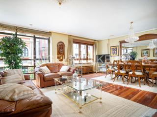 Apartament a Salesas - Foncalada - Campoamor. Excelente vivienda con garaje en el centro de oviedo