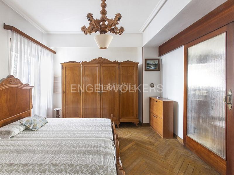Foto ebfffa0d-08cd-4b68-9d71-5134323adffc. Apartamento luminoso piso con vistas al mar en Centro Gijón