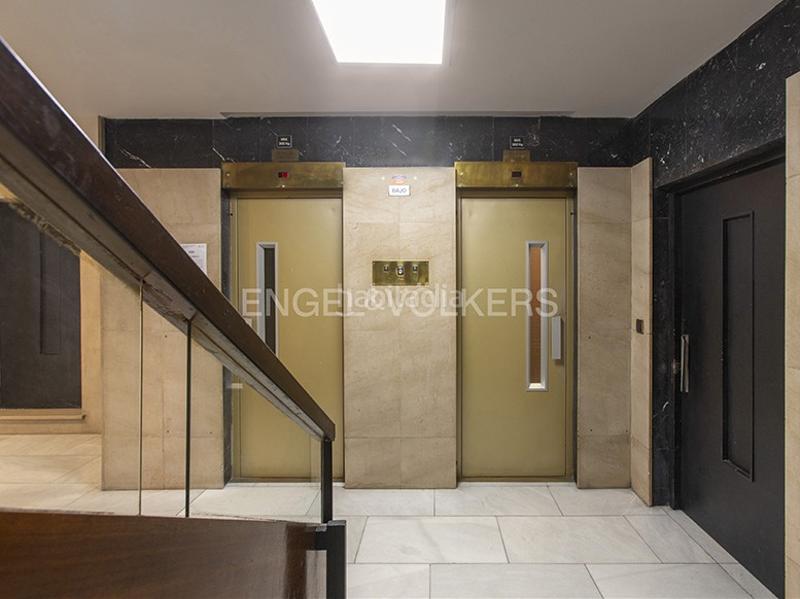 Foto f3d0f32a-b236-475d-af63-c9ea2ff5df87. Apartamento luminoso piso con vistas al mar en Centro Gijón