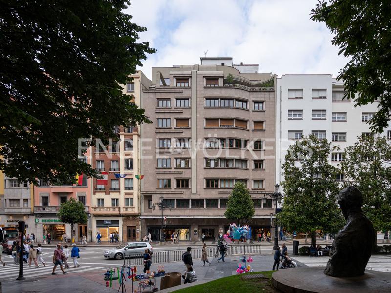 Foto d46c5a37-e7aa-4060-9375-775a718ad0a4. Attico con riscaldamento in Salesas - Foncalada - Campoamor Oviedo