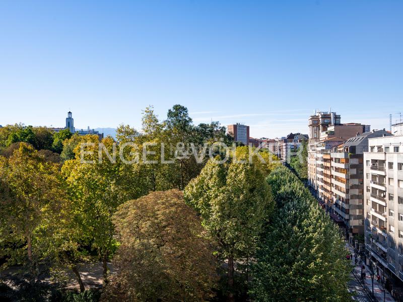 Foto eb195462-6611-47be-bd34-05832c86eb9b. Attico con riscaldamento in Salesas - Foncalada - Campoamor Oviedo