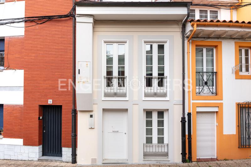 Foto b17ff7fe-0294-444f-a0bd-5c166838fa4d. Casa lujo y exclusividad en primera línea de playa de luanco en Gozón