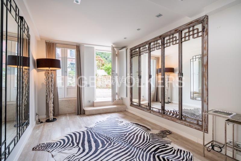 Foto efe98f63-0831-44f3-ab98-f7ef82d8d1f4. Casa lujo y exclusividad en primera línea de playa de luanco en Gozón