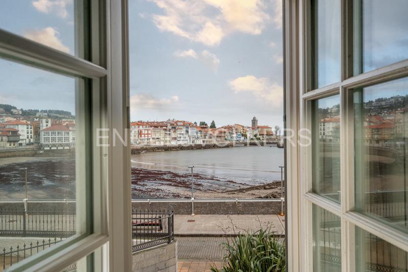Foto fcd2f8b8-f1dc-425e-ab4a-38f9865072d6. Casa lujo y exclusividad en primera línea de playa de luanco en Gozón