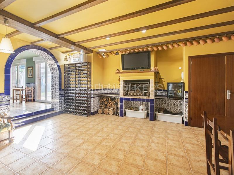 Foto 1edf9f2a-6f1c-46e2-9f20-ee3f914ef907. Maison avec chauffage parking dans Somió Gijón