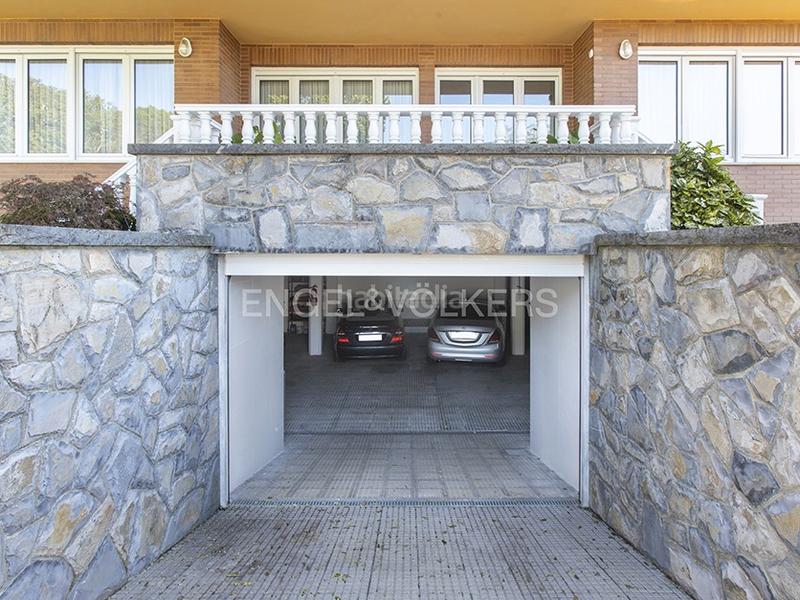 Foto 593310c5-aa83-4ad8-859f-0549d03cfa3f. Maison avec chauffage parking dans Somió Gijón