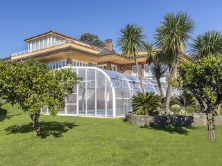 Maison à Somió. Exclusiva casa con piscina en somió