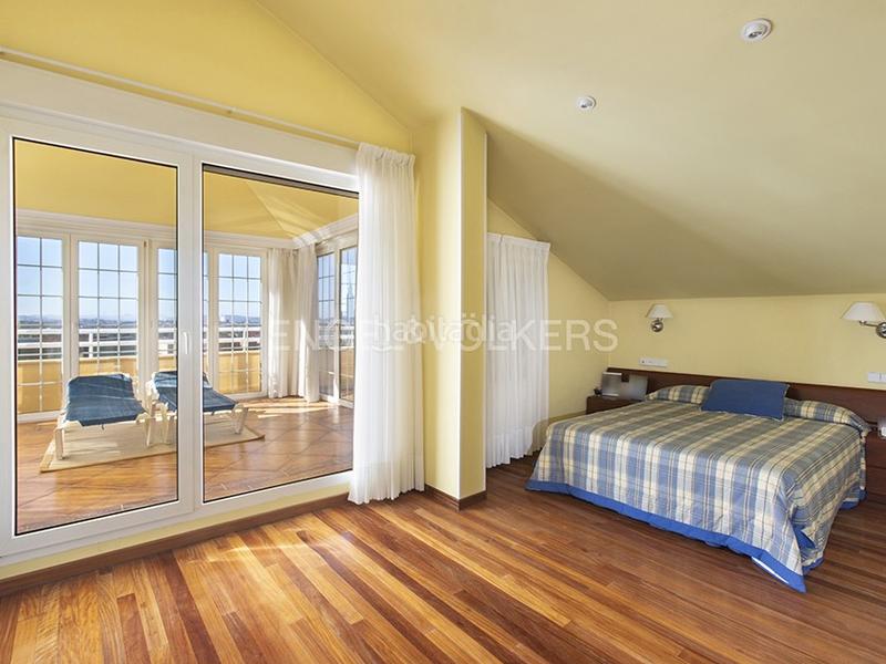 Foto be96ee5f-f329-41d2-a81a-8b417139ff3c. Maison avec chauffage parking dans Somió Gijón