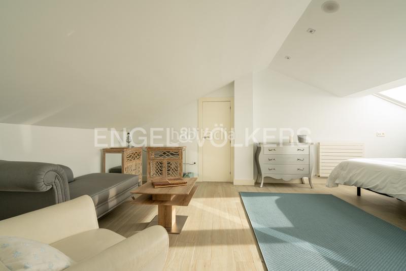 Foto 38ee1a5e-1eb7-4465-a025-f877fb539064. Casa amb calefacció aparcament piscina a Viella-Granda-Meres Siero