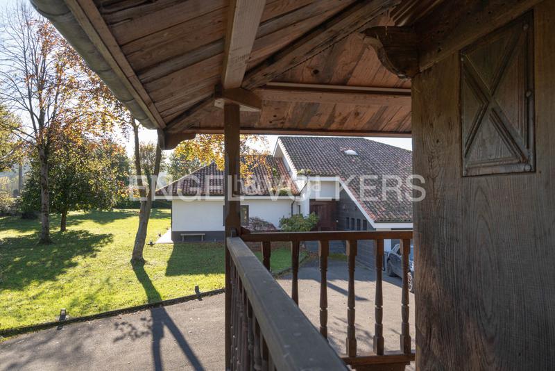 Foto 43d57b74-65c3-4c5b-9ecf-5647ede766ba. Casa amb calefacció aparcament piscina a Viella-Granda-Meres Siero