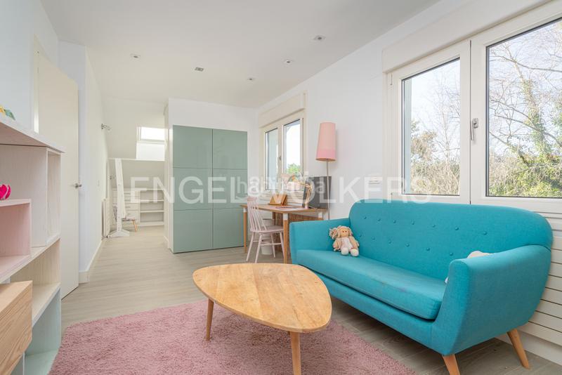 Foto 52ee7753-6ce8-4d2c-836d-4188e2684316. Casa amb calefacció aparcament piscina a Viella-Granda-Meres Siero