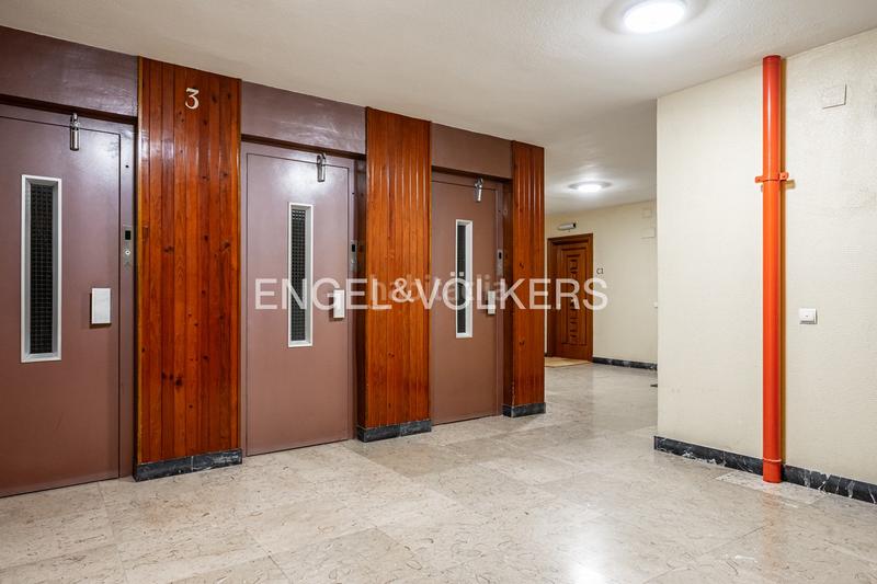 Foto a4f6c465-cbf8-4feb-bfc6-7fd190f2c3b0. Apartament amb calefacció a Centro Gijón