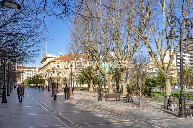 Foto de5b2b36-79ab-40e4-bb2e-0791679ab6ff. Apartament amb calefacció a Centro Gijón