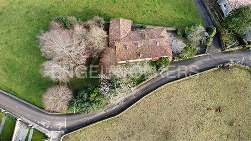 Foto 58bfbdf0-1b3f-4756-b48b-cb1ee8d96dfb. Haus mit heizung parking in Posada-Barro Llanes