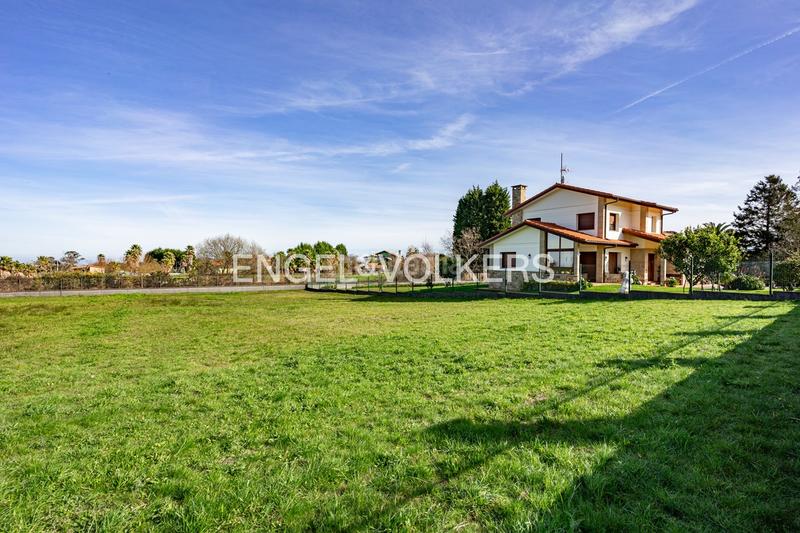 Foto 503e680a-4b33-4a9f-8901-fca636e8c026. Terrain résidentiel dans Tazones - Argüero Villaviciosa