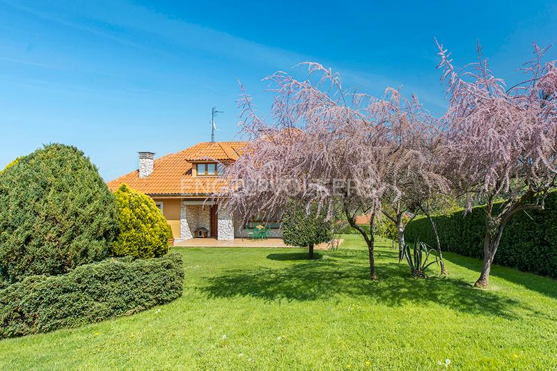 Foto 5a109ebe-aaa5-4a53-81d1-757dc6f3d76d. Casa acogedora vivienda en un oasis de paz en La Pedrera Gijón