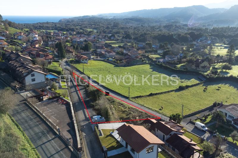 Foto 611f7509-c397-4480-8096-1384b3628fa5. Terreno residencial preciosa parcela edificable con vistas al cuera en andrín en Llanes