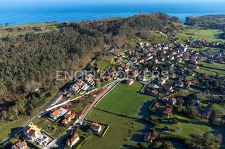 Terreno residenziale in Cué-San Roque-Andrín. Preciosa parcela edificable con vistas al cuera en andrín