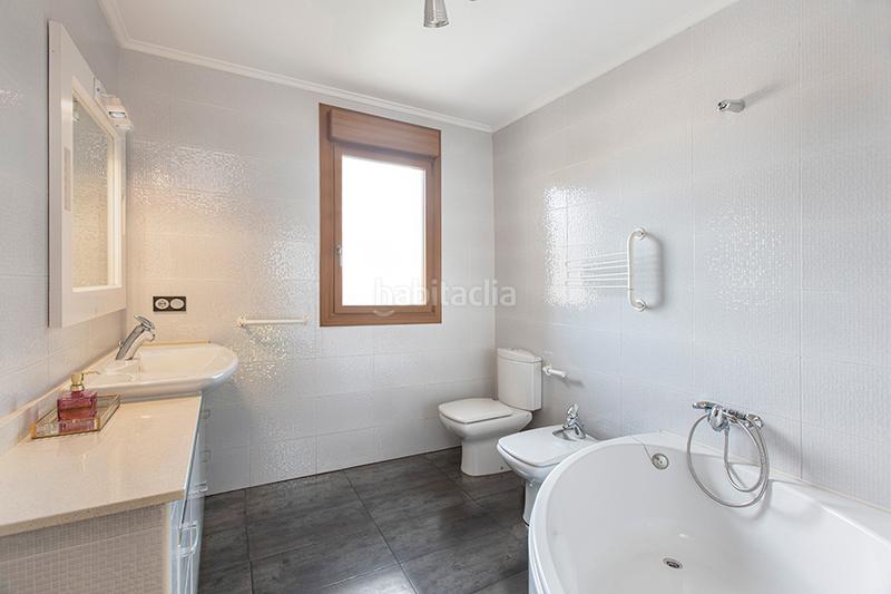 Foto 06ca8723-b926-44da-ba1b-76f787aeb325. Casa  de diseño en castiello de Bernueces, en Gijón