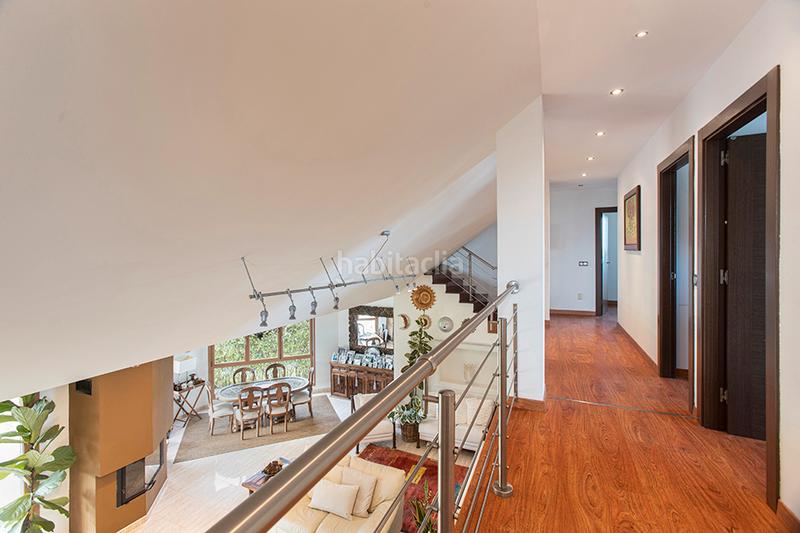 Foto 681c6eb5-8f49-4668-88e7-4a6b5263d5e0. Casa  de diseño en castiello de Bernueces, en Gijón