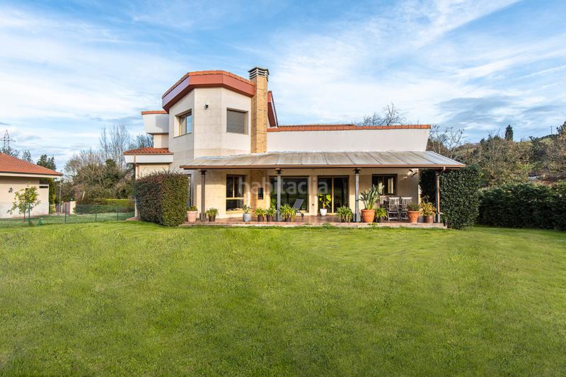 Foto 6a1ad12f-b064-428f-98a3-396641d1175d. Casa  de diseño en castiello de Bernueces, en Gijón