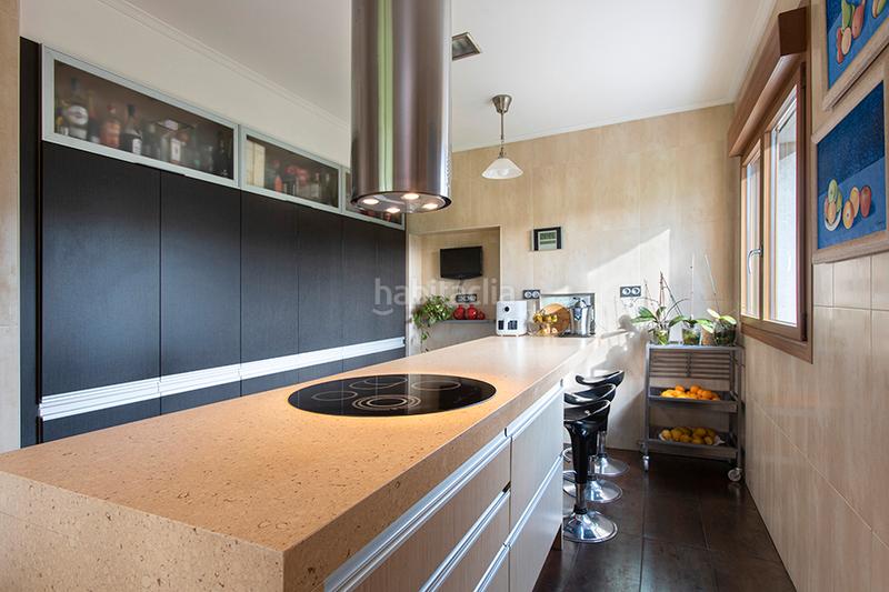 Foto 98a2b464-33bb-4a91-9b8d-5e21c08c4fe2. Casa  de diseño en castiello de Bernueces, en Gijón