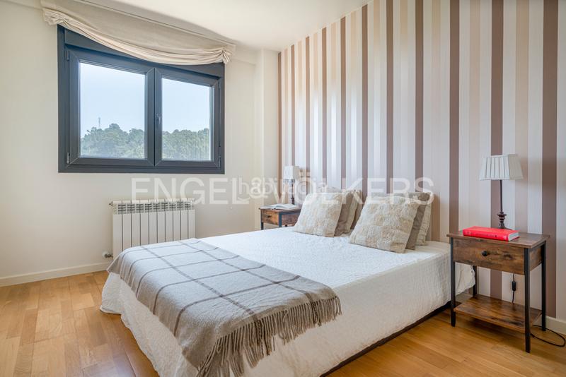 Foto 698e31f3-5d29-4ea9-9d01-5129dd121158. Apartamento luminoso piso listo para entrar a vivir en salinas en Castrillón