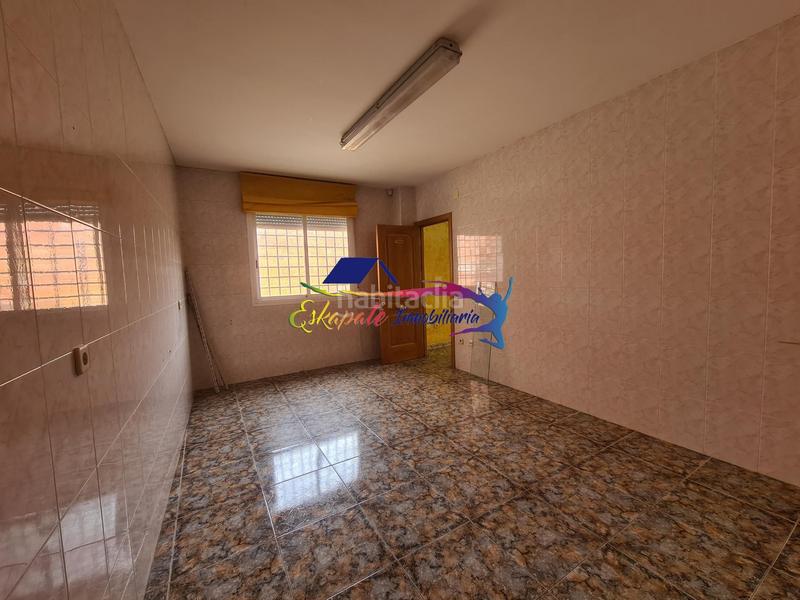Foto eeaaa502-68c9-47ad-91c8-61eb9a522228. Lloguer local comercial a Villacañas