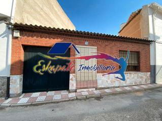 Maison à Calle numancia 5. Vivienda en calle numancia en la villa de don fadrique