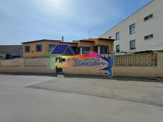 Xalet  Avenida del universo. Vivienda unifamiliar en avenida universo, villacañas (toledo)