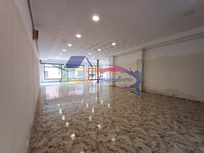 Foto eaf66bf2-63a5-4046-bbfa-0b6ea4a0d8ab. Local comercial a calle velázquez 9 a Villacañas