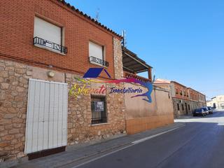 Casa adossada a Calle mayor 190. Vivienda a la venta en calle mayor 135 - villacañas (toledo)