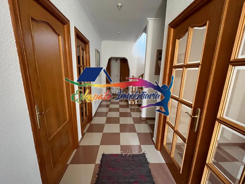 Foto d4fa581b-4426-46f7-a76b-59e4d2795579. Xalet amb calefacció a Villacañas