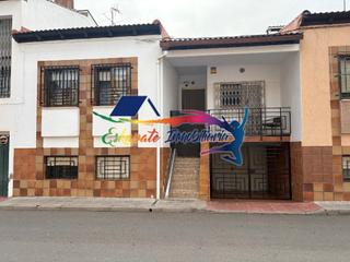 Casa adossada a Paseo enamorados 18. Vivienda adosada en paseo de los enamorados, 18 villacañas (tole