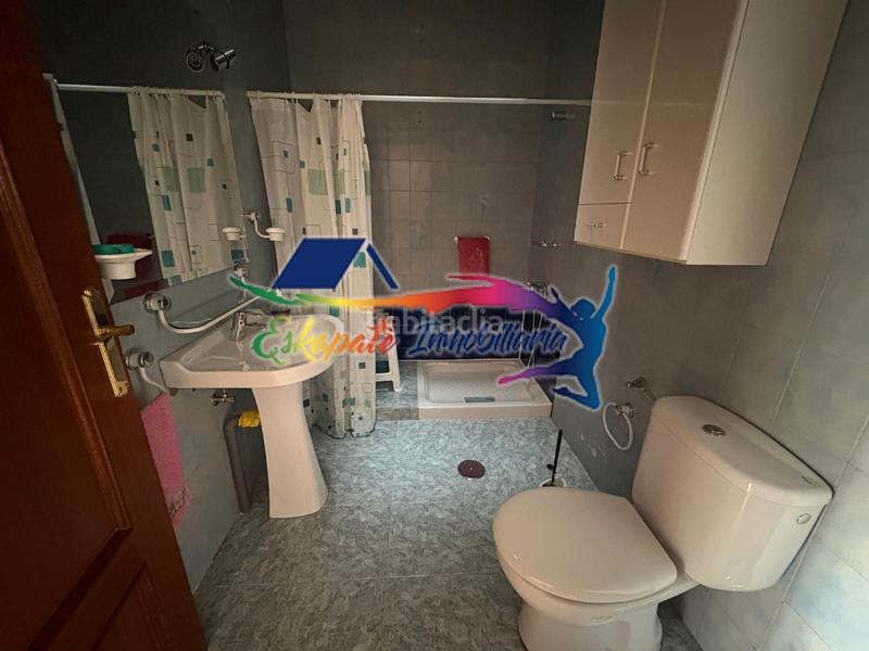 Foto 9e33a298-aa11-4930-b0be-eb52b6cbf409. Casa adossada a paseo enamorados 18 a Villacañas