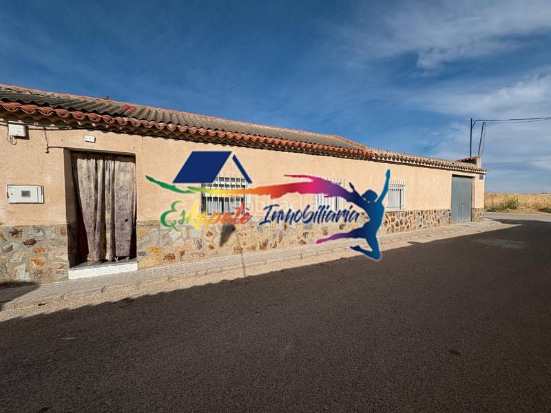 Foto d7b67cb8-a3fc-4142-a53f-6d4c73e0c207. Haus mit heizung in Villacañas