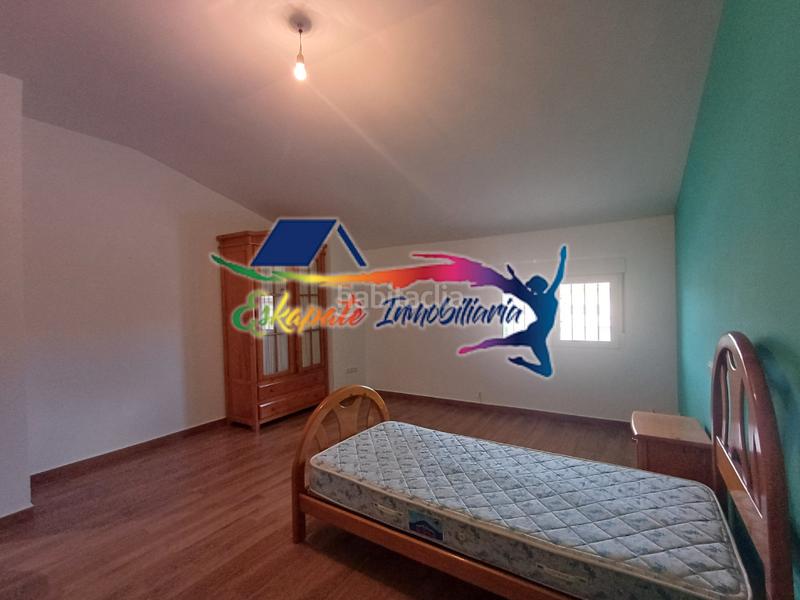 Foto 0cced7e8-dbf1-407e-a400-1486beb88b49. Casa bifamiliare con camino riscaldamento piscina in Villacañas